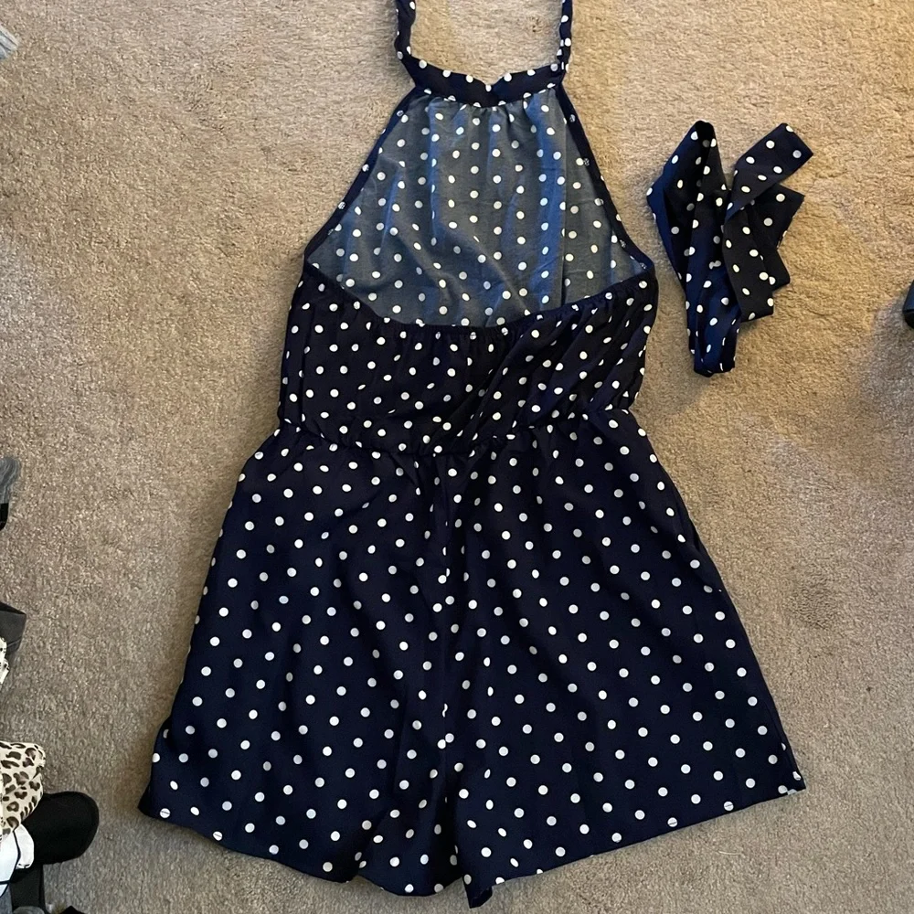 Backless Romper - Picture 3 of 3